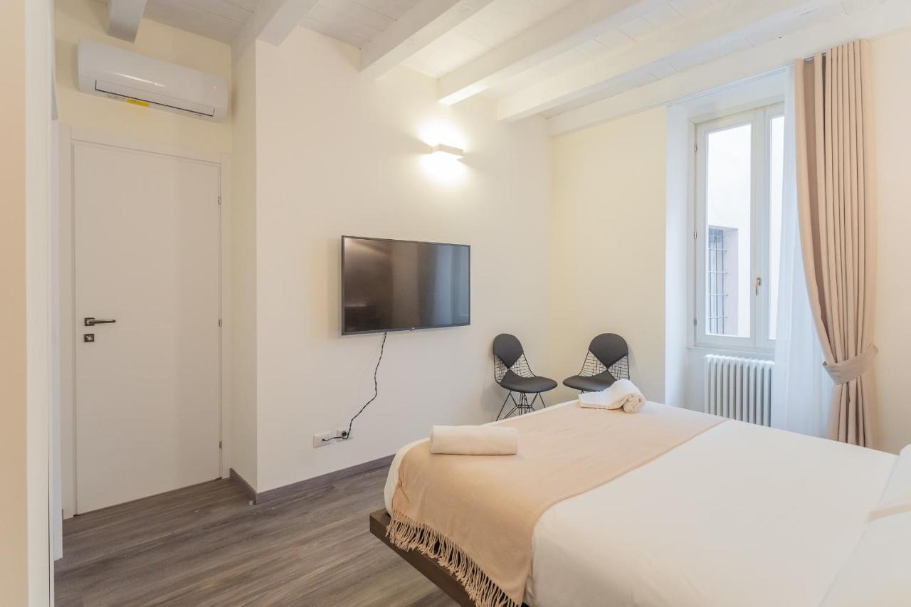 Modern & Stylish Apartment In Como City By Rent All Como Kültér fotó