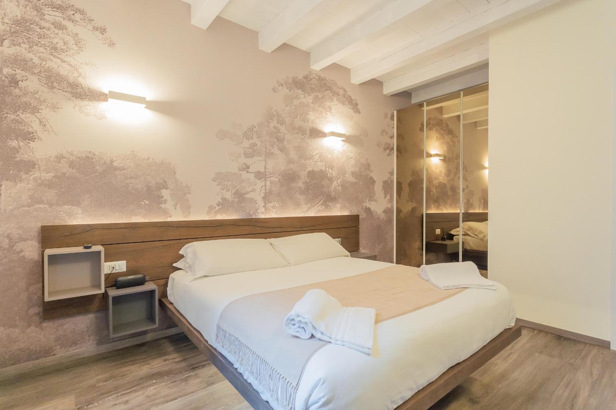 Modern & Stylish Apartment In Como City By Rent All Como Kültér fotó